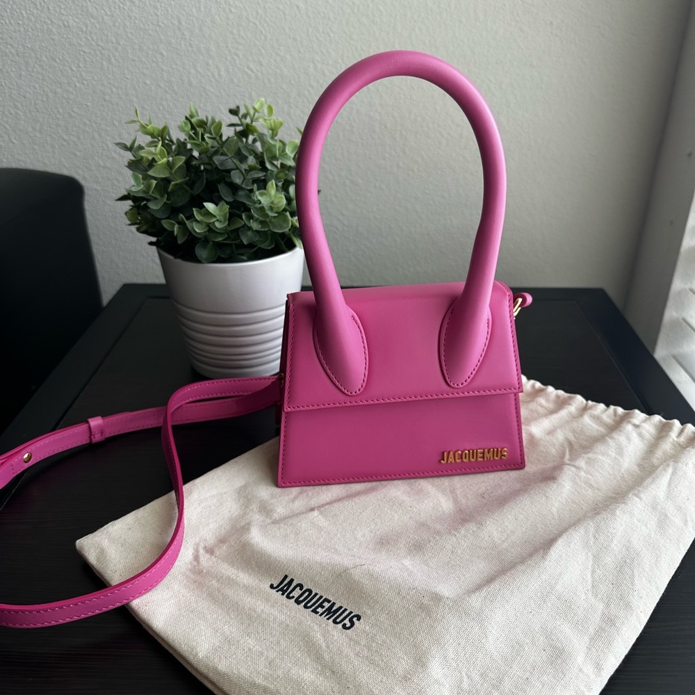 Jacquemus Le chiquito Moyen